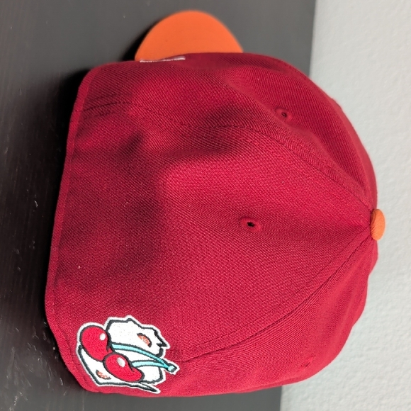 New Era Wisconsin Supper Clubbers Fitted Cap 7 3/4 Beloit Sky Carp - Picture 2 of 5